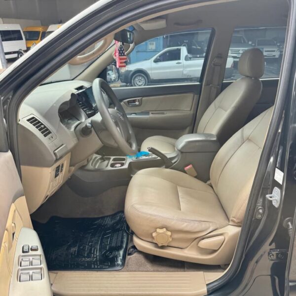 Toyota Hilux SW4 - Imagem 3
