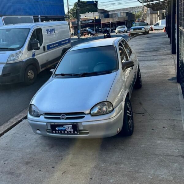 Chevrolet Corsa GL - Imagem 4