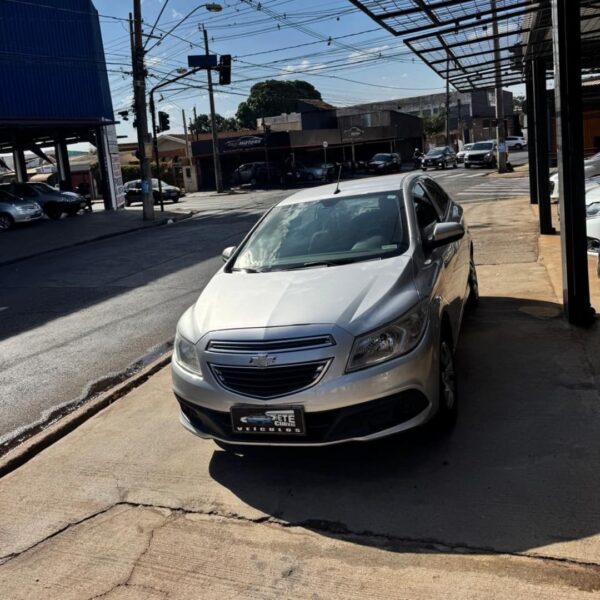 Chevrolet Onix LT - Imagem 2