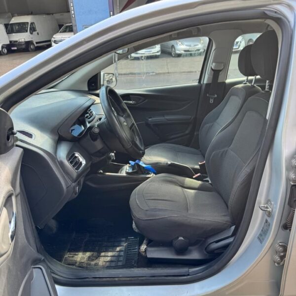 Chevrolet Onix LT - Imagem 4