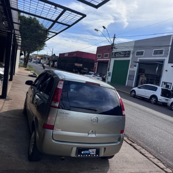 Meriva Max - Imagem 2