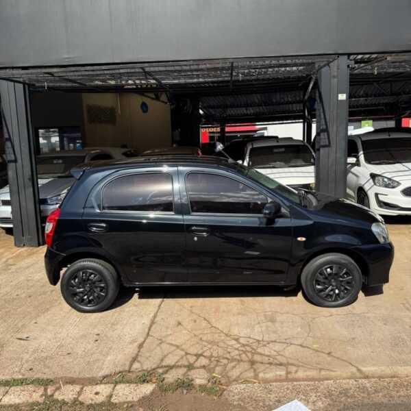 Etios HB XS - Imagem 8