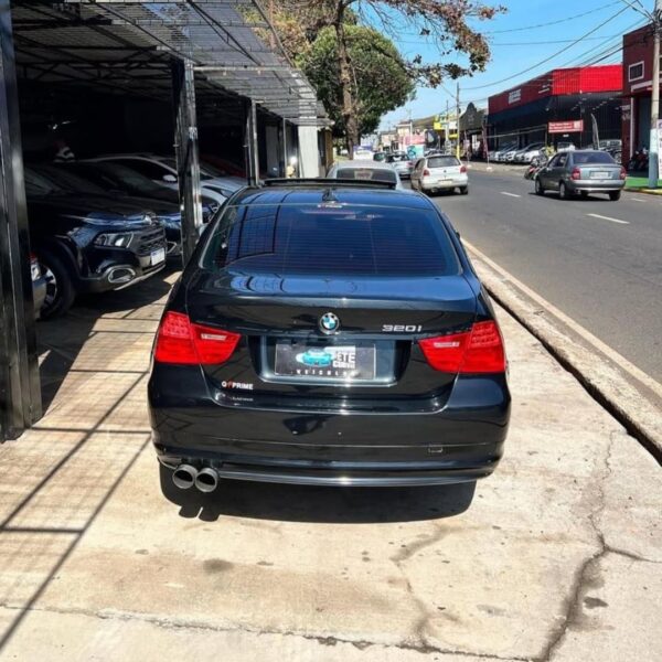 BMW 320I - Imagem 6