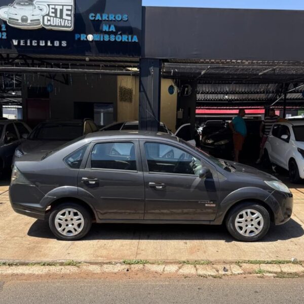 Fiesta Sedan - Imagem 2